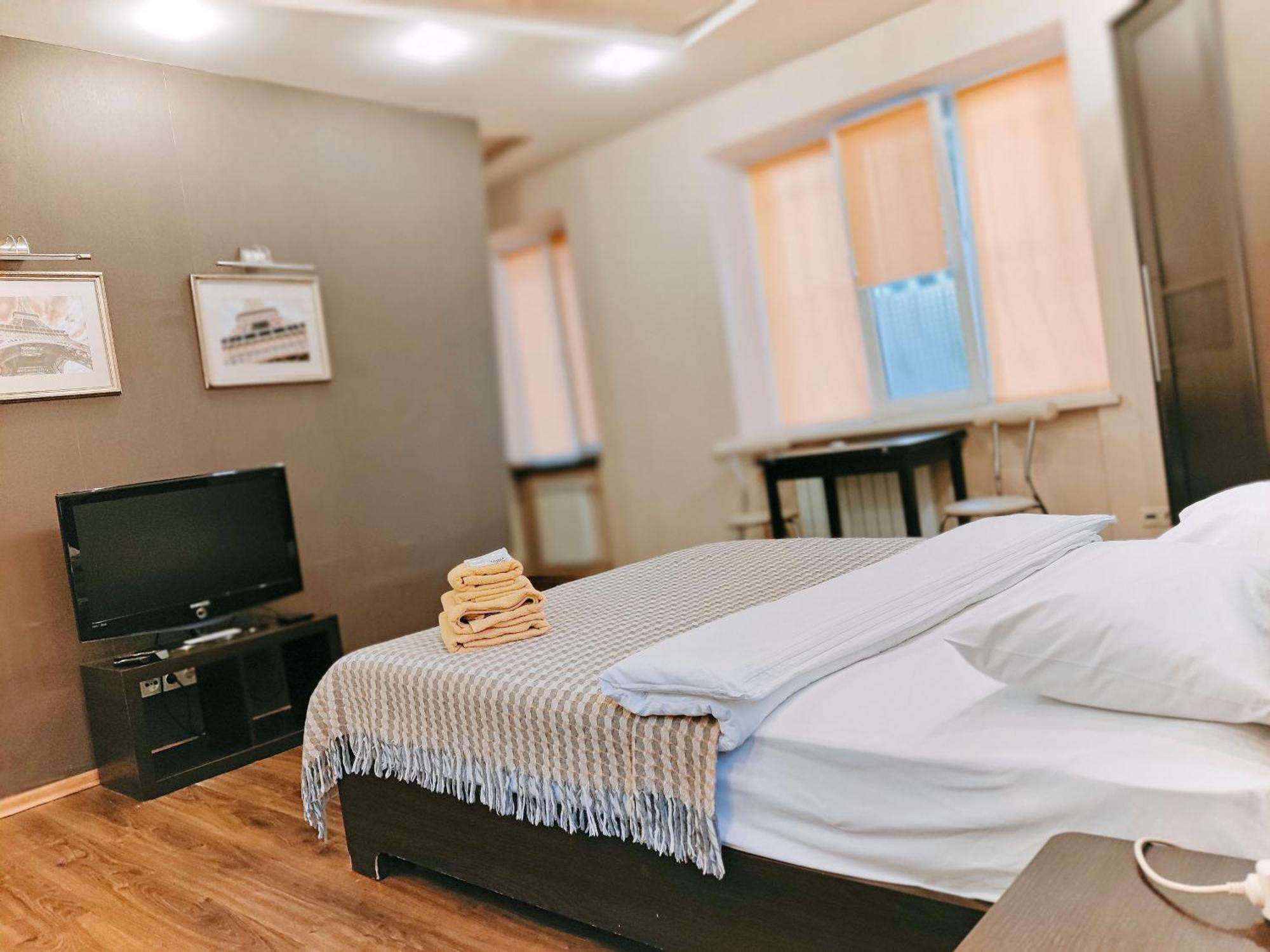 Real Home Apartmens - Podil Promenade Kiev Buitenkant foto