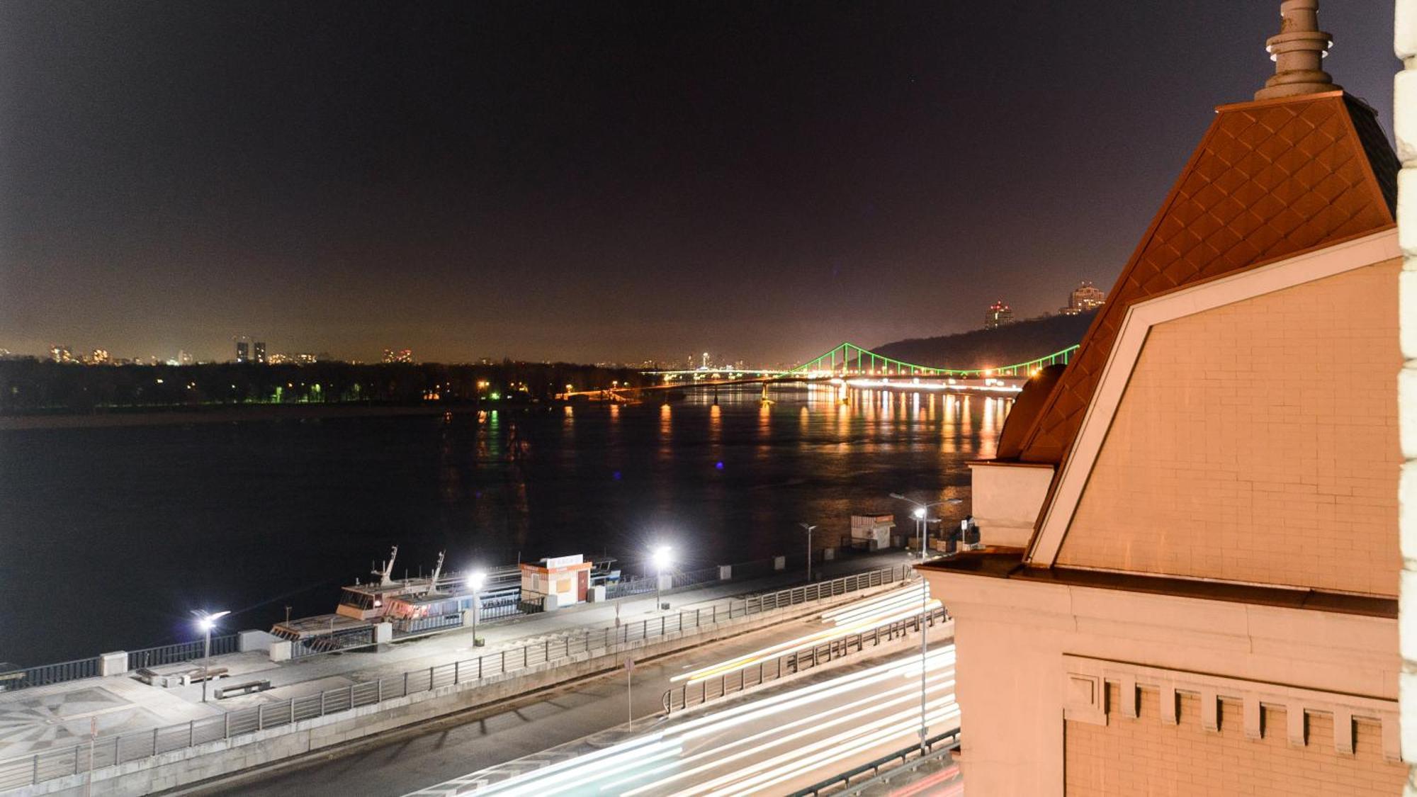 Real Home Apartmens - Podil Promenade Kiev Buitenkant foto