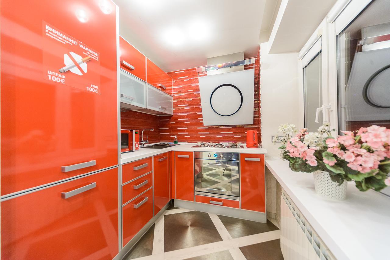 Real Home Apartmens - Podil Promenade Kiev Buitenkant foto